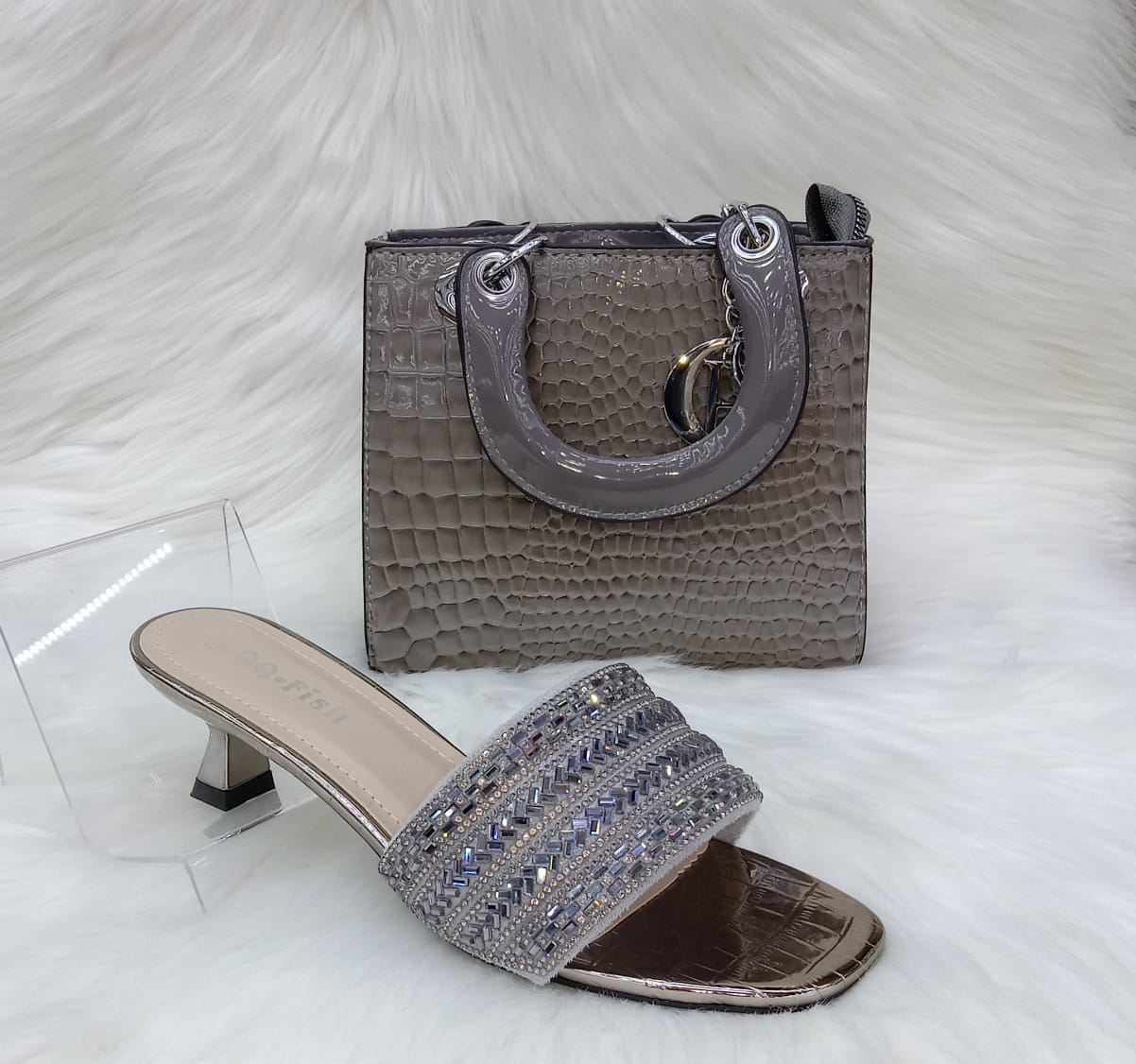 Fashion Purses & Shoes