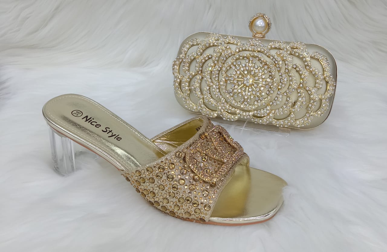 Nice Style Shoes & Purses