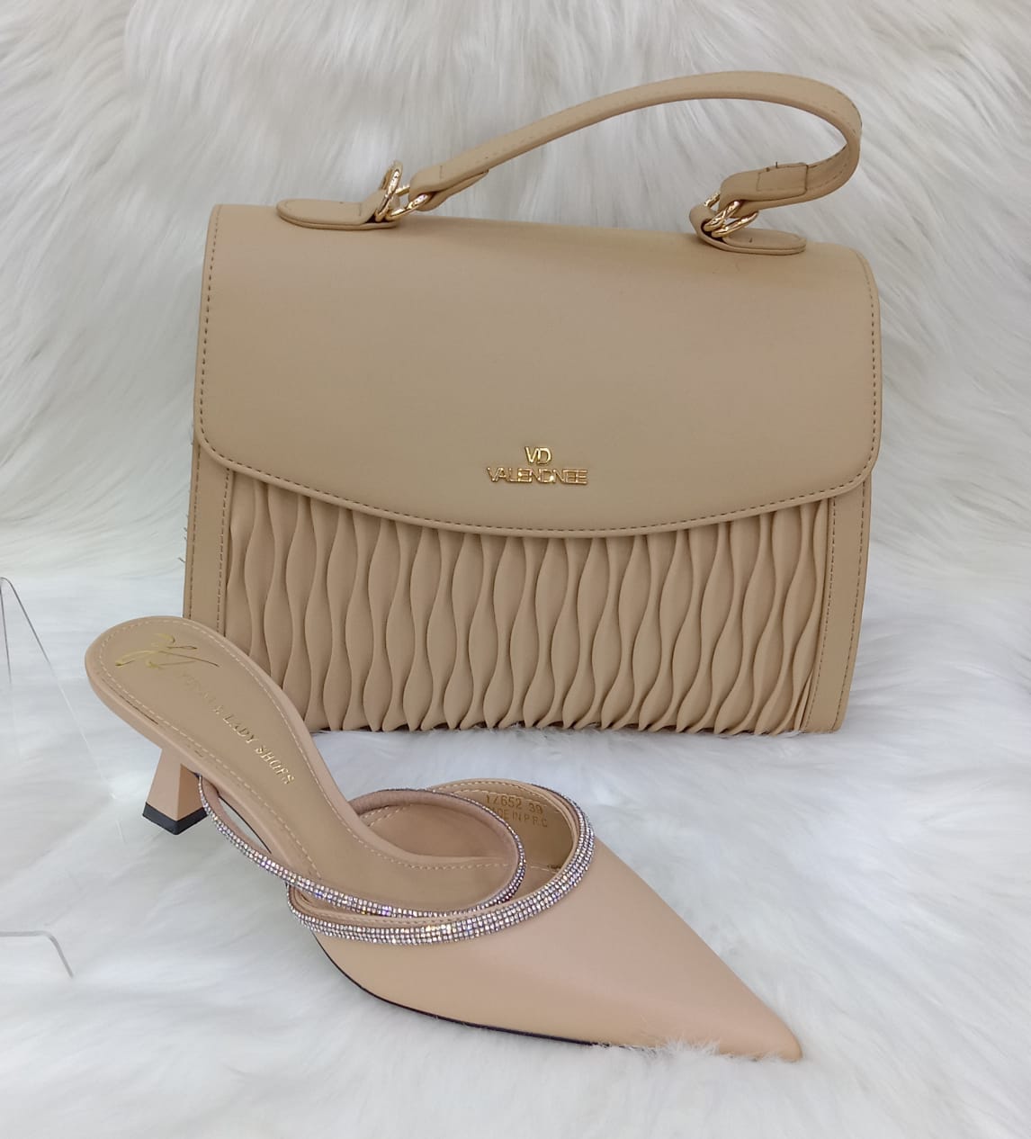 Valendnee Handbag & Shoes