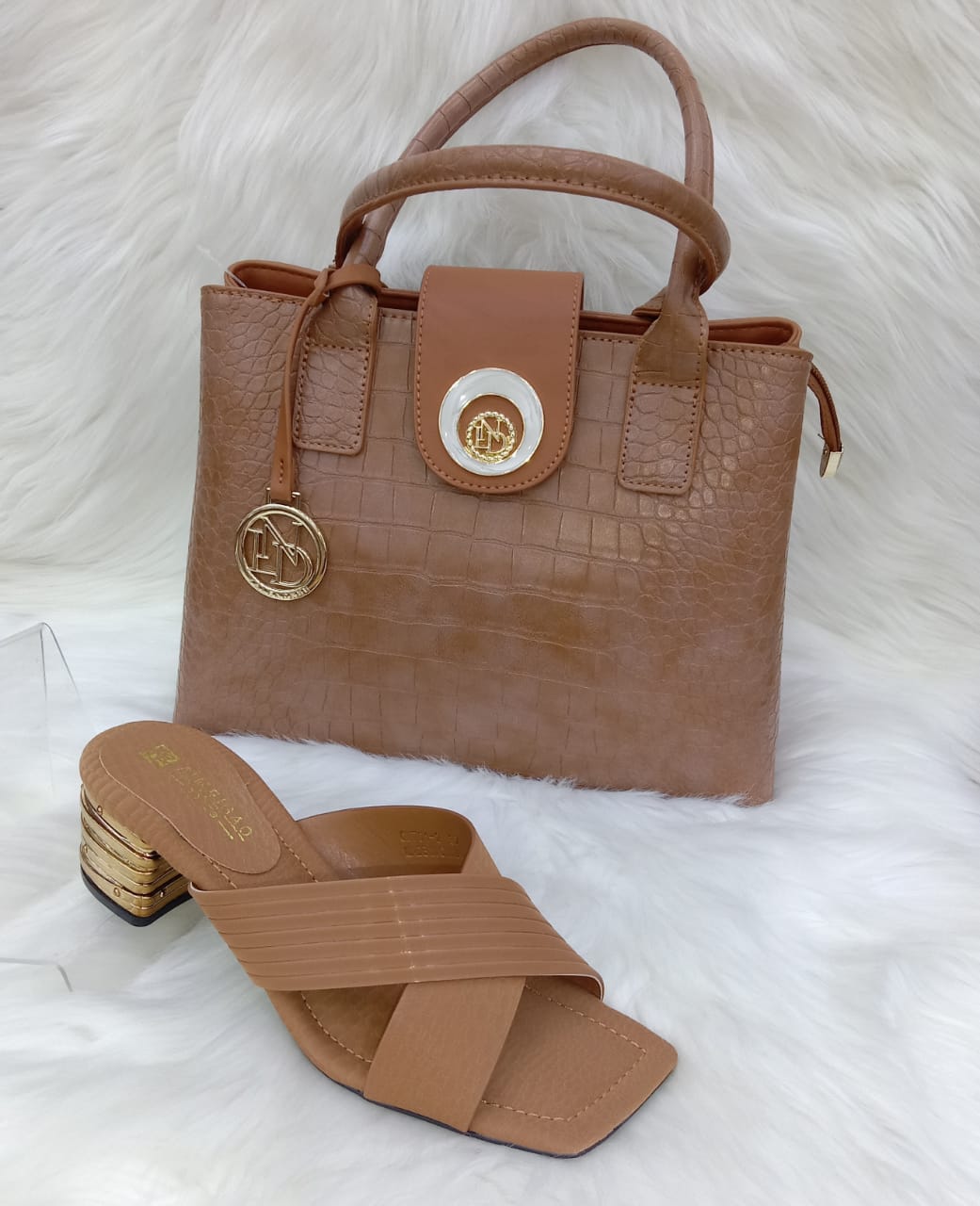 Valendnee Handbag & Shoes