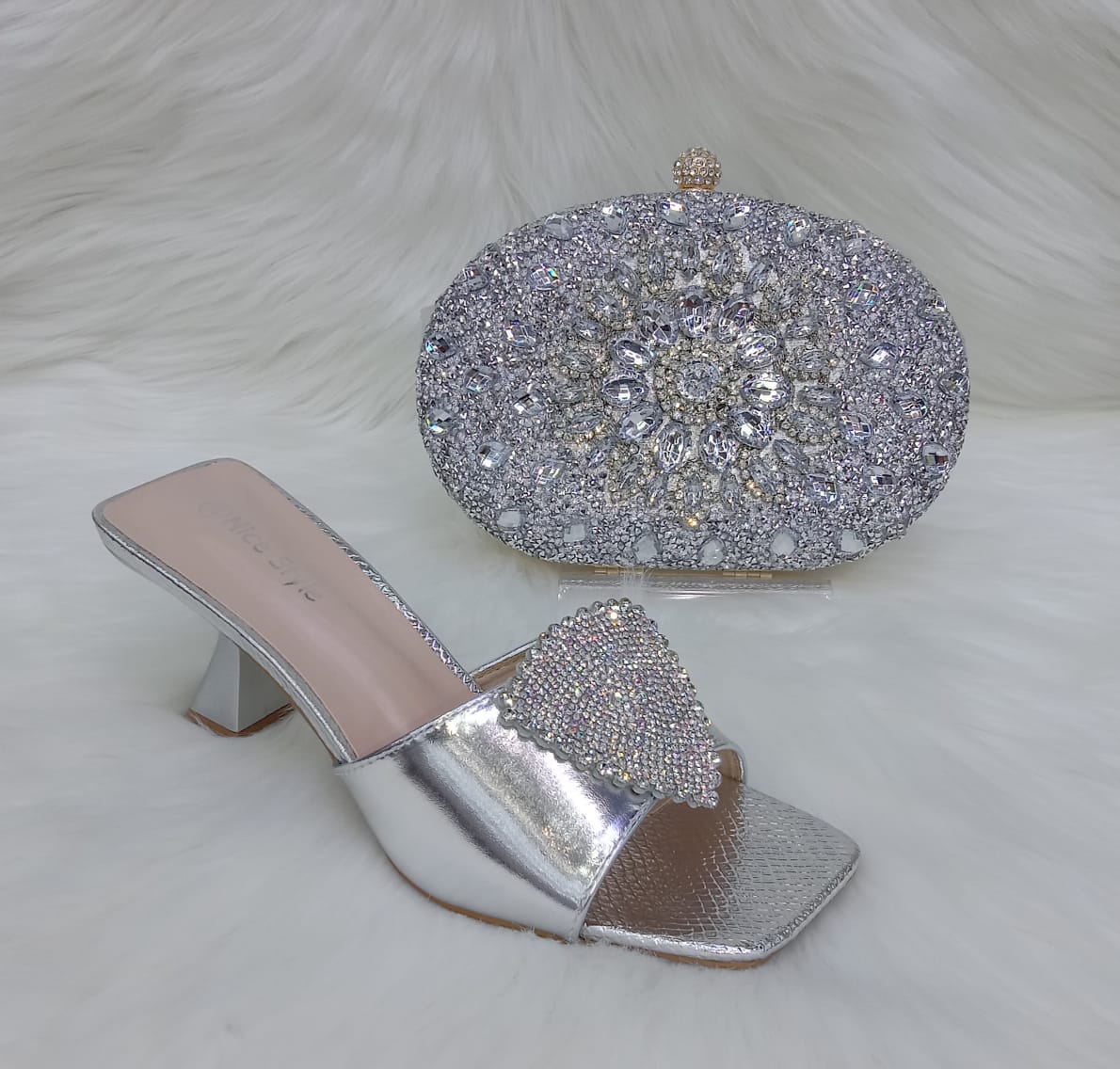 Nice style Purses & Shoes